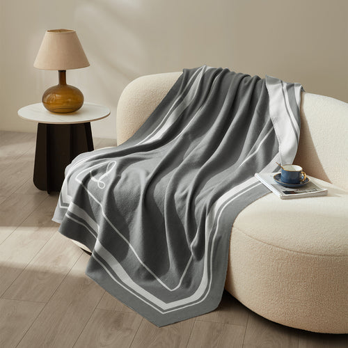 100% LuxeWool Throw