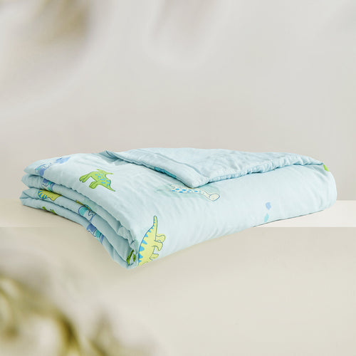 Cloud-Soft Antimicrobial Silk Summer Quilt (Dino Park)