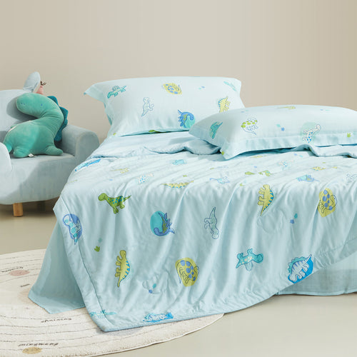 Cloud-Soft Antimicrobial Silk Summer Quilt (Dino Park)