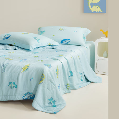 Cloud-Soft Antimicrobial Silk Summer Quilt (Dino Park)