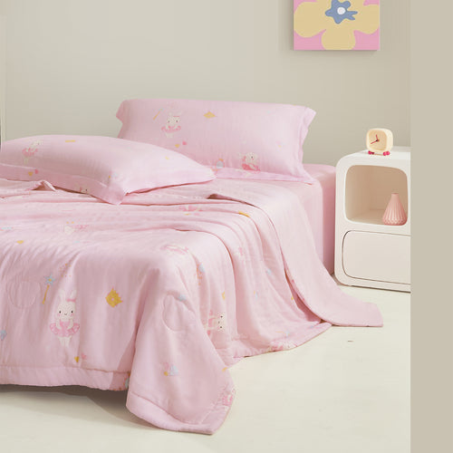 Cloud-Soft Antimicrobial Silk Summer Quilt (Bunny Princess)