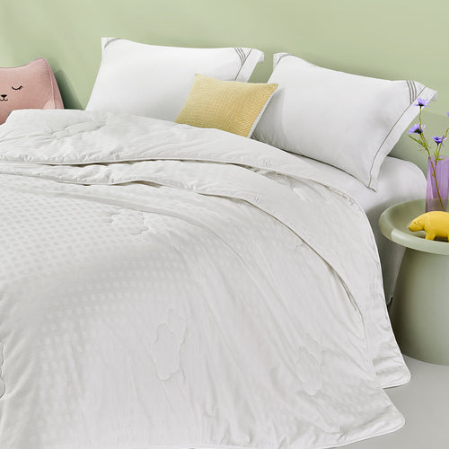 100% Cotton Jacquard Soybean Fiber Quilt