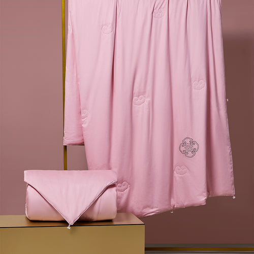 DreamWeave Mulberry Silk Quilt