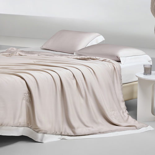 BloomScape™ 可水洗丝绸夏被