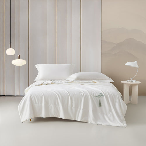 Serene Mist Oeko-Tex® Certified Cotton & Mulberry Silk Comforter