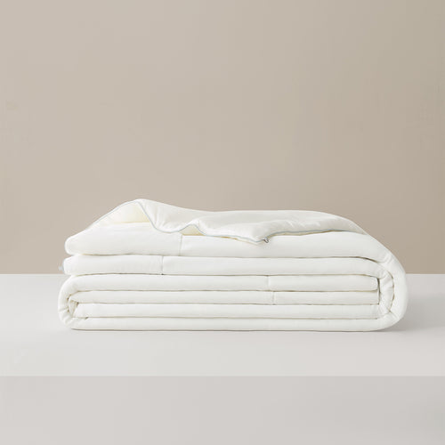 Serene Mist Oeko-Tex® Certified Cotton & Mulberry Silk Comforter