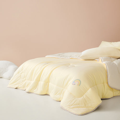 Cloud Soft A-Grade Candy Fluffy Quilt