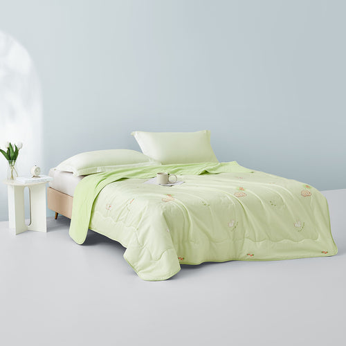 Ice-Silk™ Antimicrobial Summer Quilt- Avocuddle™
