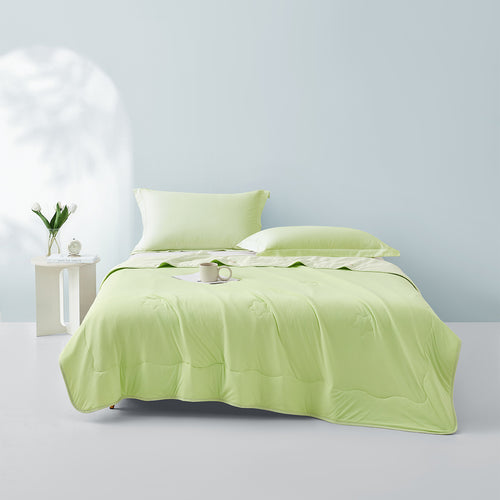 Ice-Silk™ Antimicrobial Summer Quilt- Avocuddle™