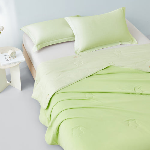 Ice-Silk™ Antimicrobial Summer Quilt- Avocuddle™
