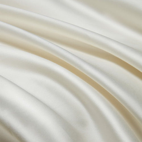 RegalSilk Jacquard A Class Select Silk Quilt